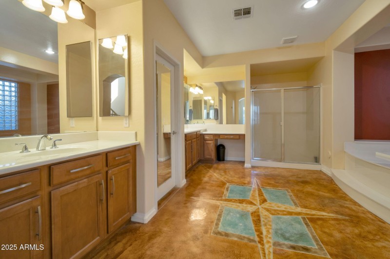 Primary Suite Bathroom Main Floor