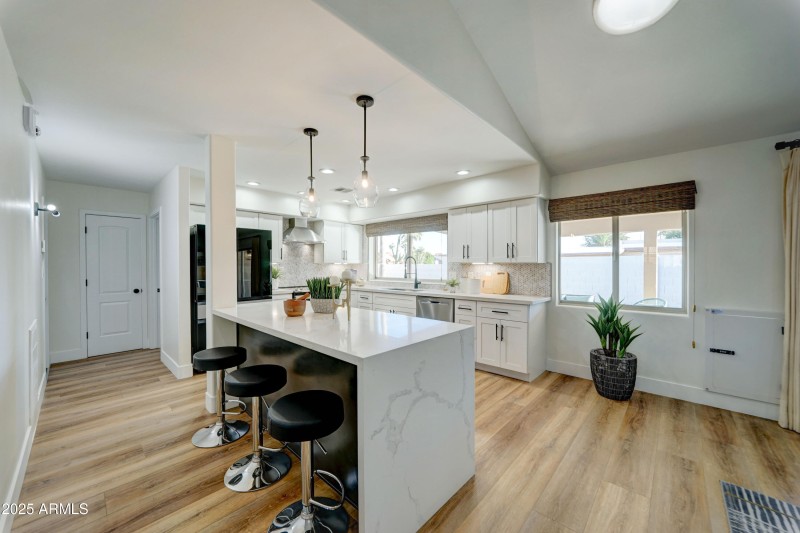 7832 E Via Del Futuro -13