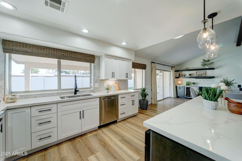 7832 E Via Del Futuro -14