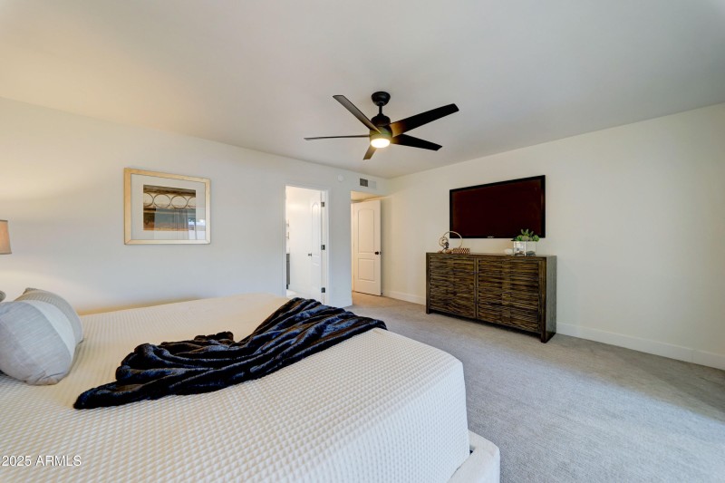 7832 E Via Del Futuro -18