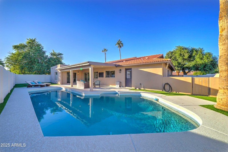 7832 E Via Del Futuro -40