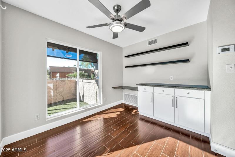 Direct access to courtyard