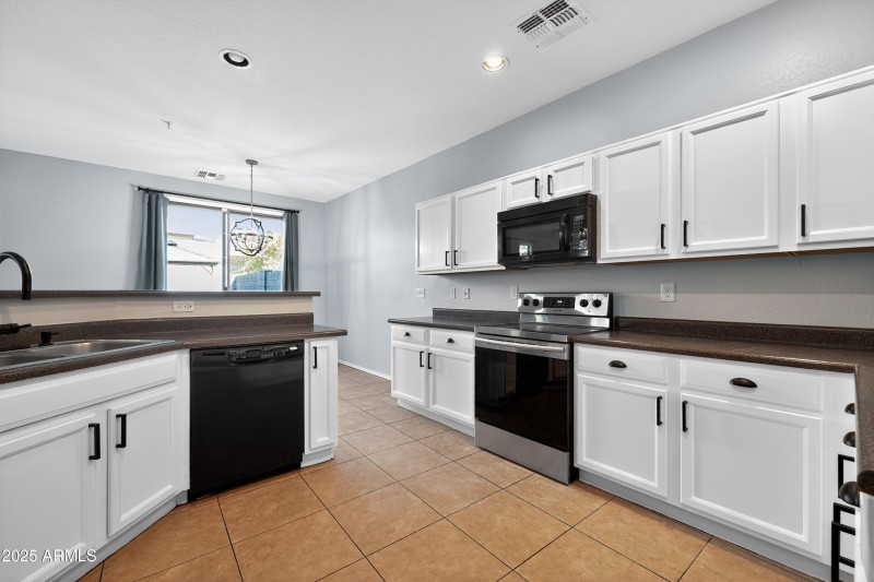 4) 64229-690031eb22438