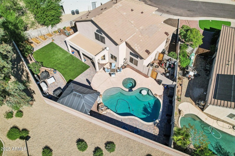 44-web-or-mls-W Beaubien Dr-S2610-056