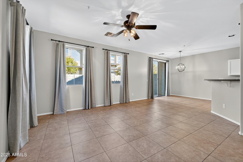 7) 64229-6900318b2ad27