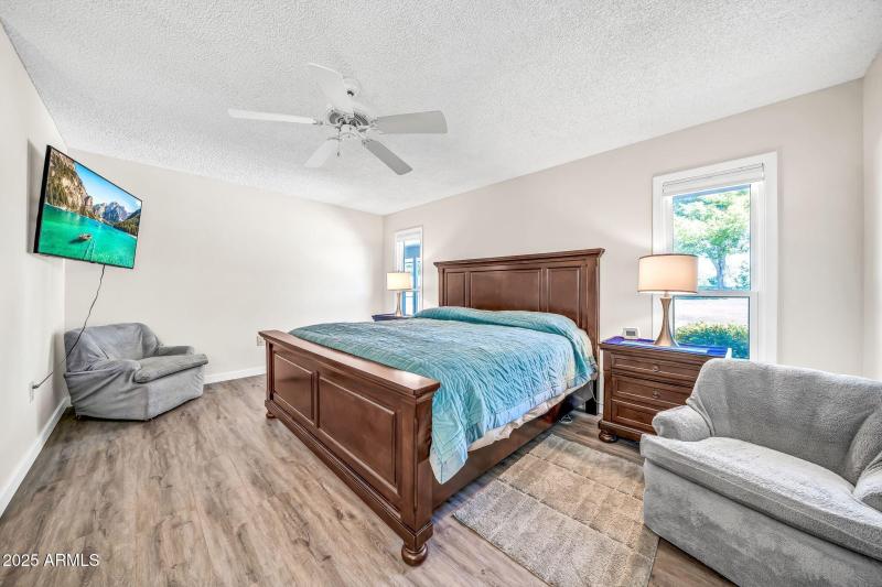 13014 W Desert Glen Dr-25