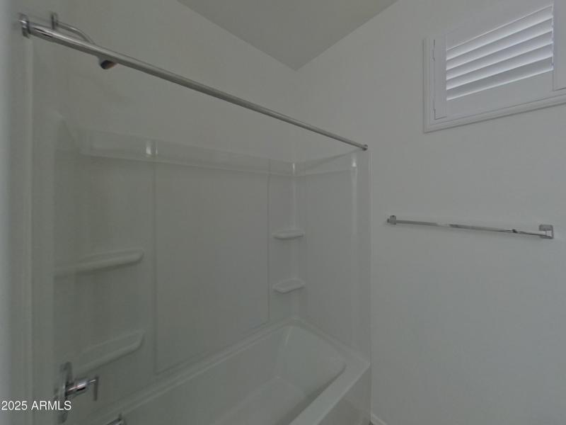 13_pc_oWok0DLdK1_HsUmpjfF0S_layout_1