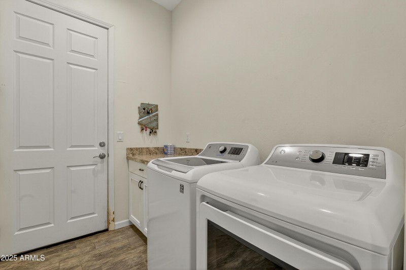 2868 W Highland Meadows Dr