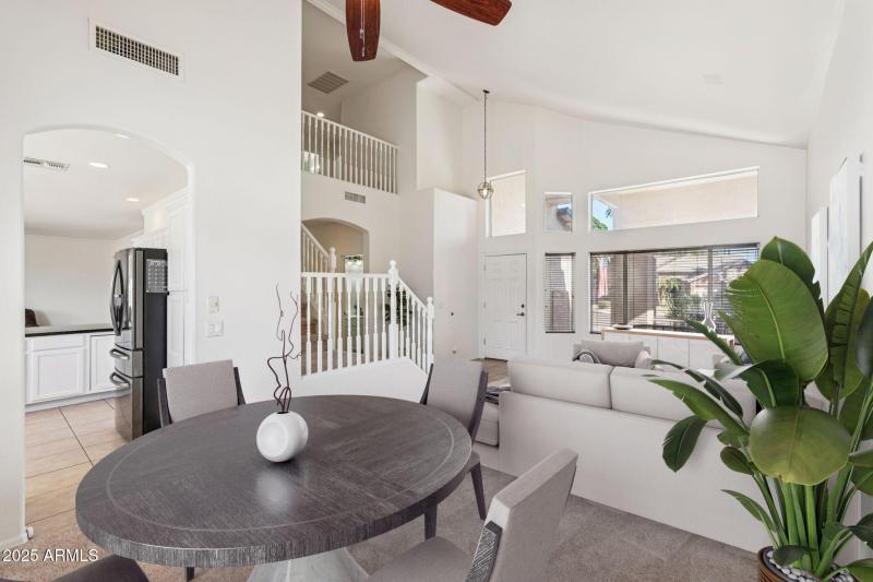 Flex-room/living/dining