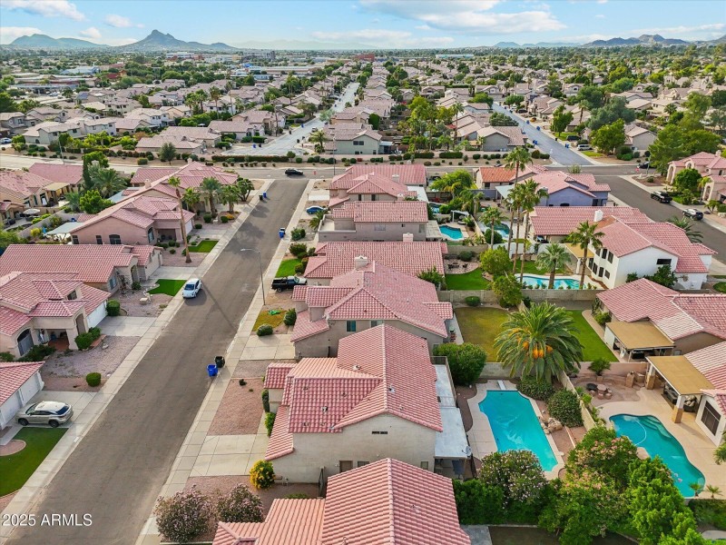 09-DJI_20251022160039_0053_D