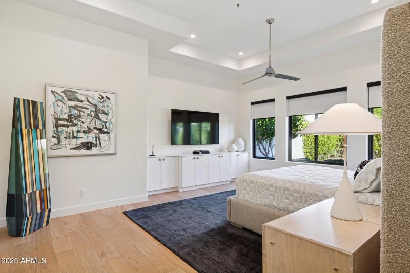 15-web-or-mls-8894-e-wood-dr