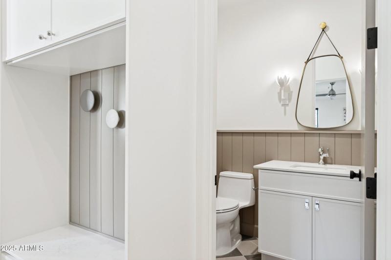 21-web-or-mls-8894-e-wood-dr