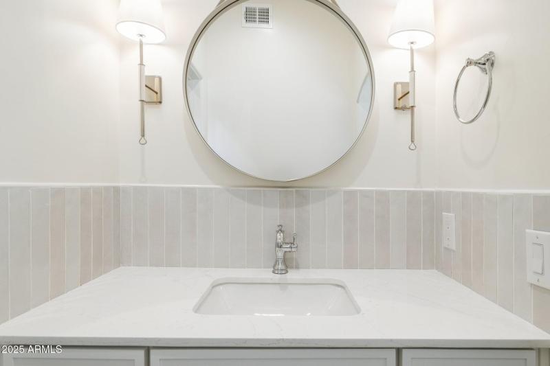 27-web-or-mls-8894-e-wood-dr