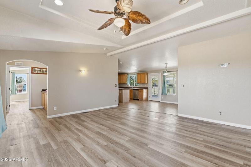 23-web-or-mls-Pleasant View Ln-15