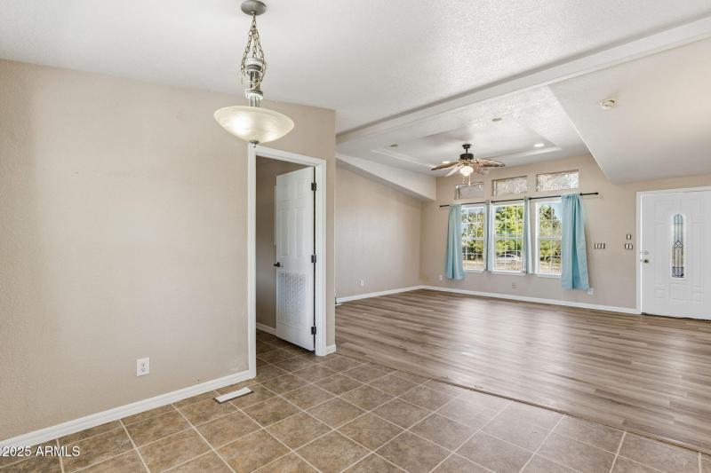 27-web-or-mls-Pleasant View Ln-19