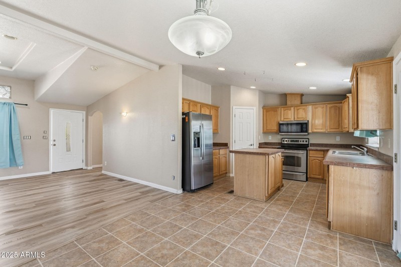 28-web-or-mls-Pleasant View Ln-20