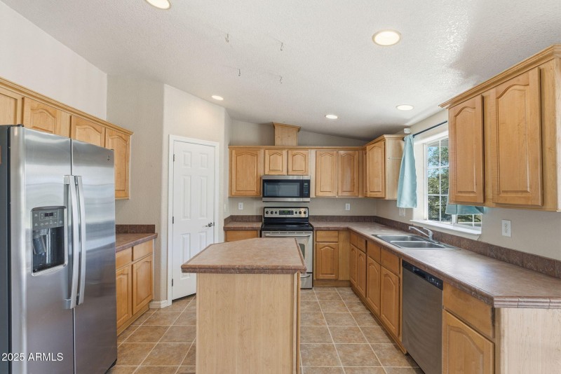 30-web-or-mls-Pleasant View Ln-22