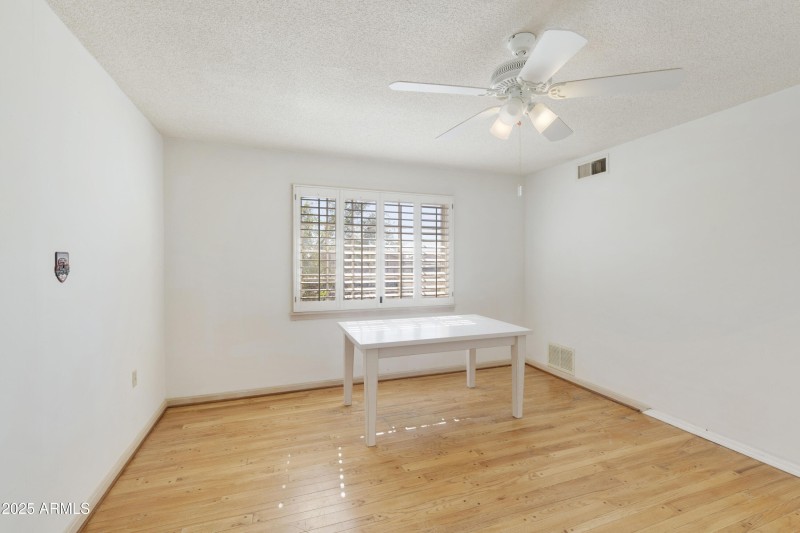 57-print-dlb_7466-dlb_7470