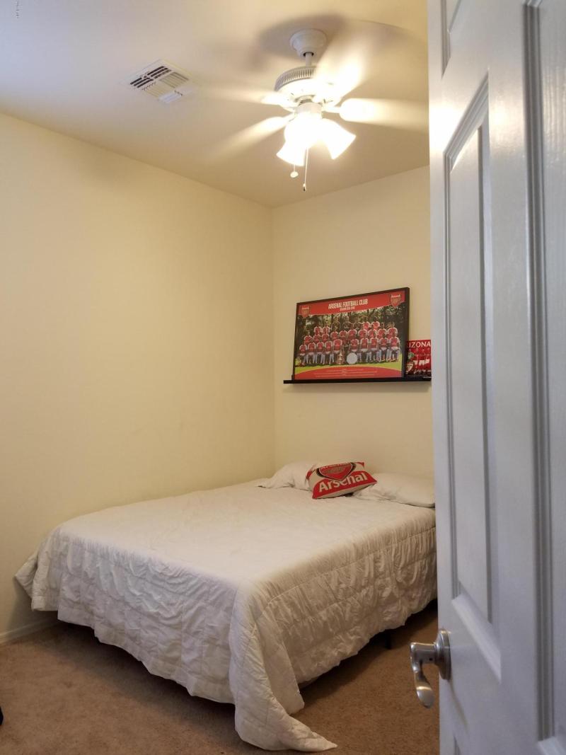 ONE OF SECONDARY BR W/FAN&LITE