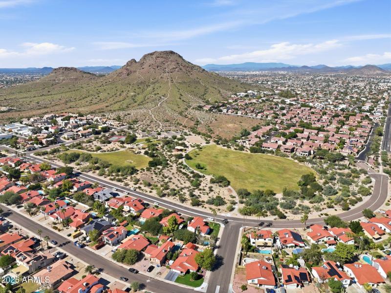 Lookout Mountain Park five minute walk