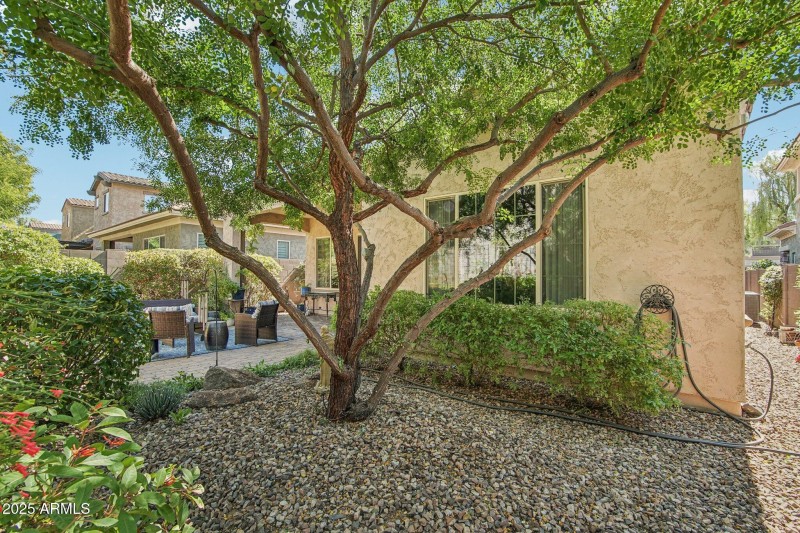 36-web-or-mls-E Walter Way-S2810-036