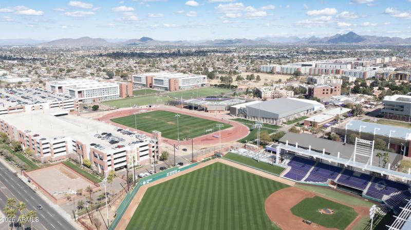 40-Phoenix_3300 W Camelback Rd_GCU Stadi
