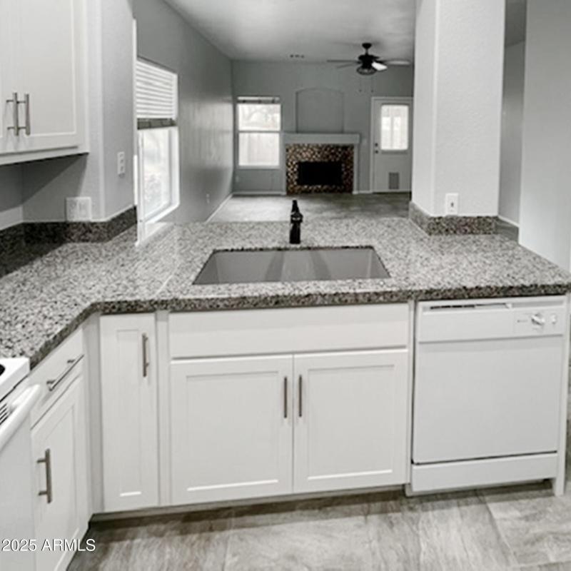 IMG_4948.jpg - modified