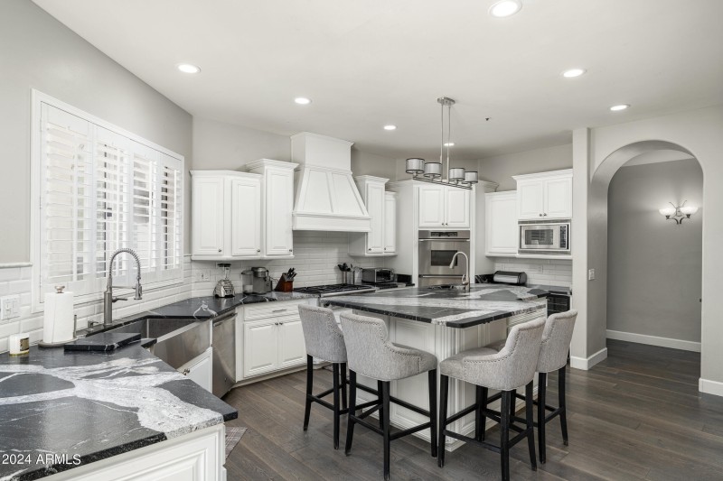 8685 E ASTER Dr (9 of 38)