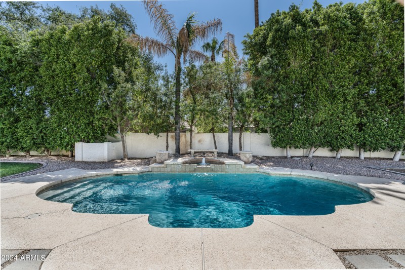 8685 E ASTER Dr (30 of 38)