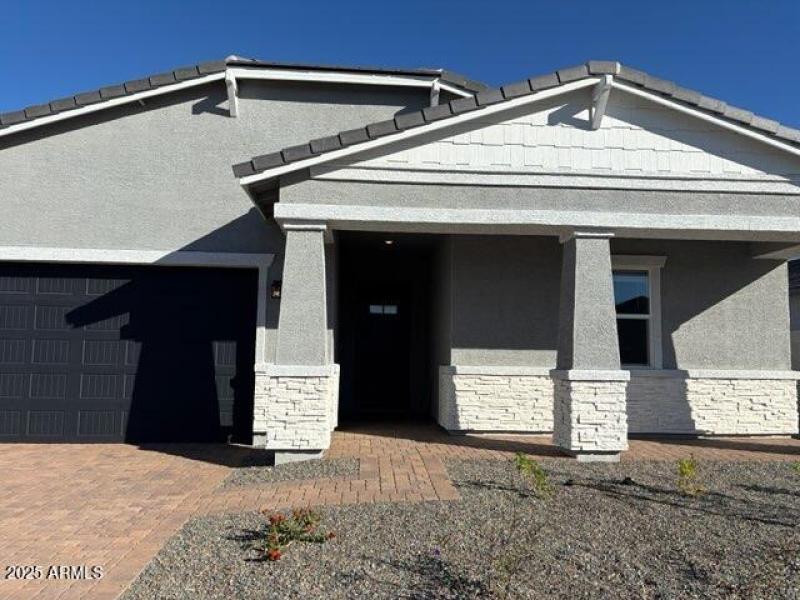 17628 W MARIPOSA Drive