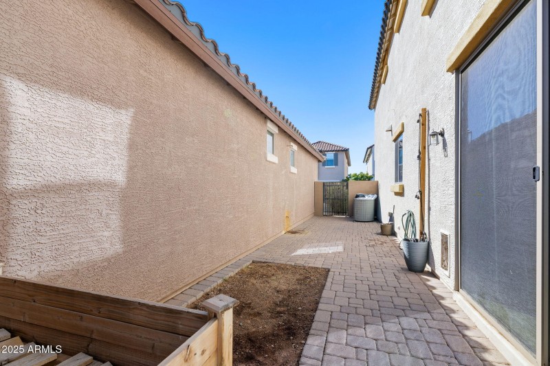 016___2937 N 71st Pl