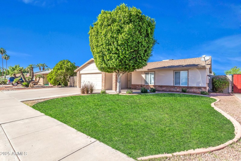 812 W Rosal Pl-2_(2048)