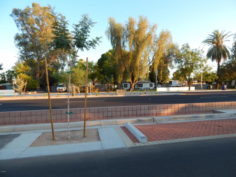 Broadway Rd at Granada DR