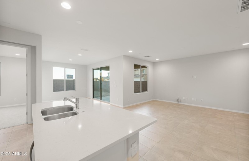 Kitchen/Cafe/Gathering Room