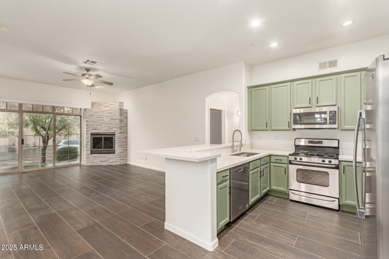 10 - Kitchen and family room