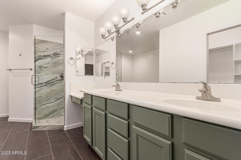 20 - Primary Bathroom