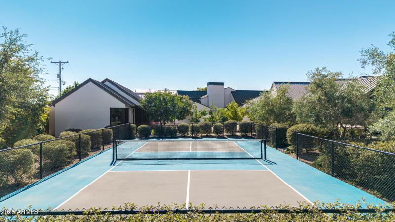 72 Pickleball Court