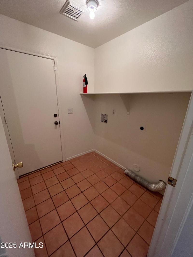 85BE718C-6215-4A21-8AB5-40FFAEF46967