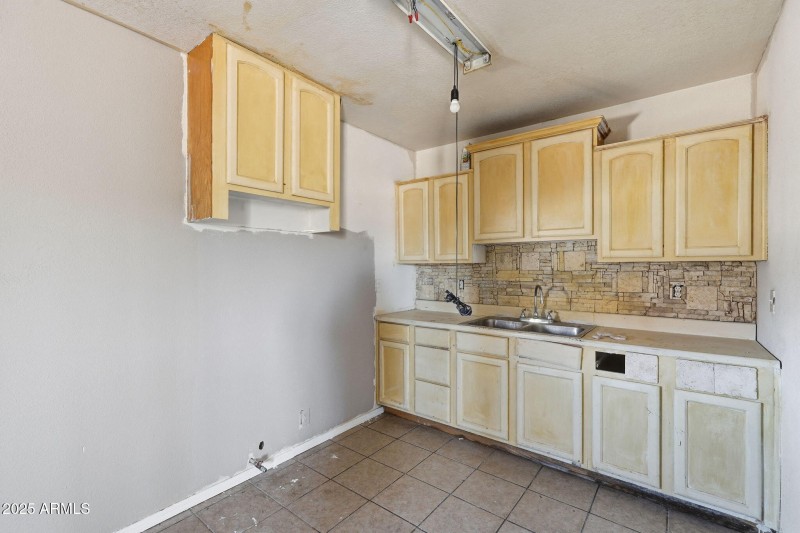 16-web-or-mls-041_ListerPros