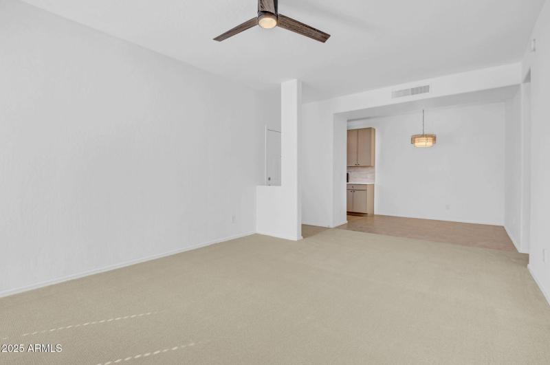 7-web-or-mls-14145 N 92nd St-7