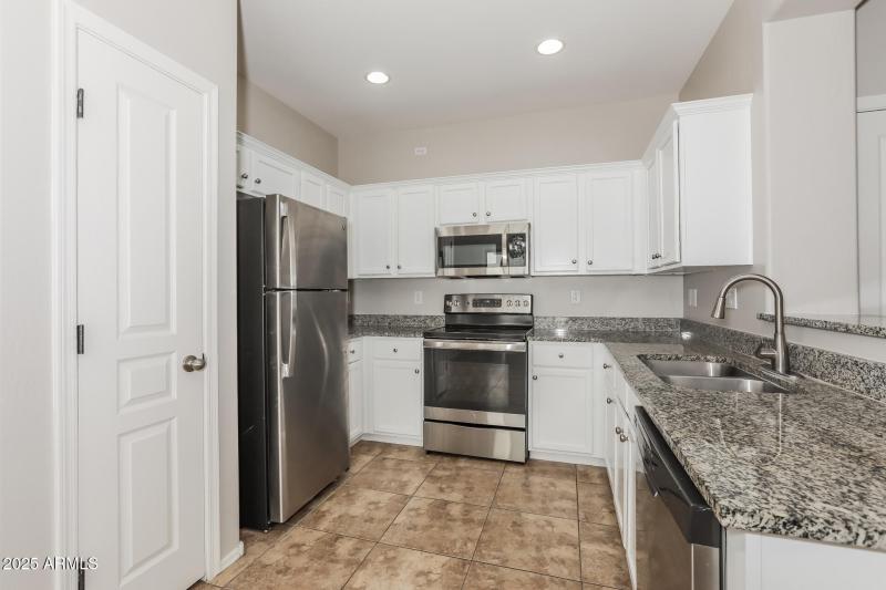 006-photo-kitchen-14016138