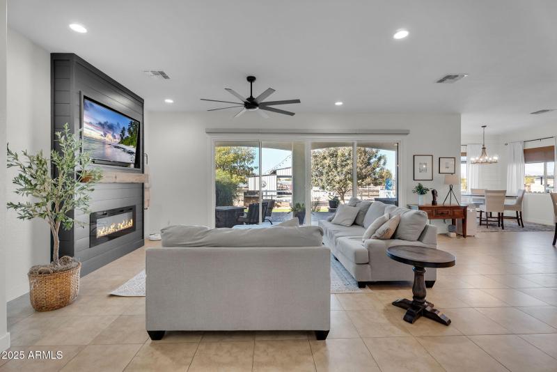 10-web-or-mls-Mews-7