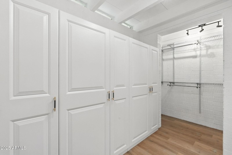 custom walk in closet