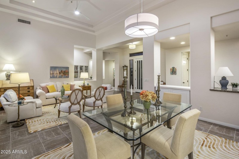 Bright Open-Concept Living/Dining Space