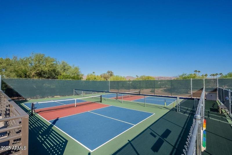 017_Pickleball courts