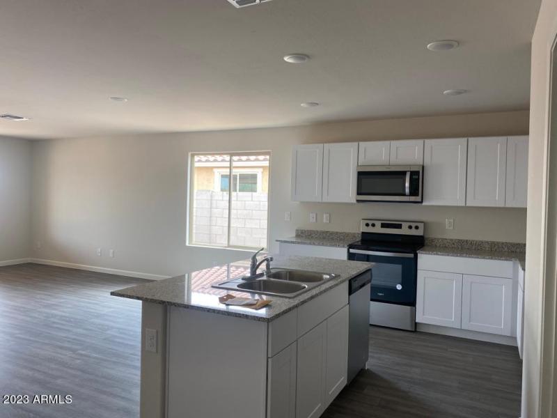 ee3fbf7c-f22a-4b03-8879-4a3653b32afe