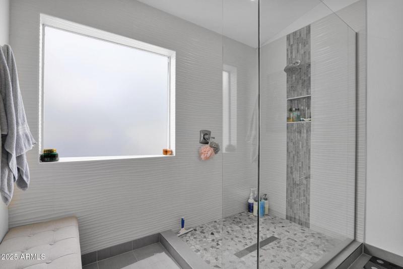 8-web-or-mls-P1326990