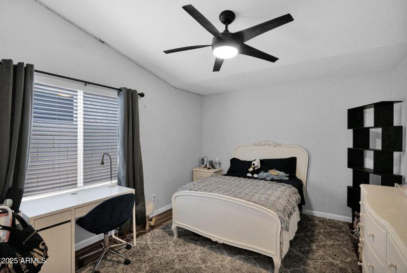 16-web-or-mls-P1327002