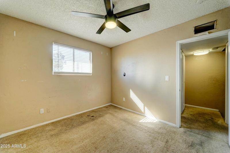 4615 N 39th Ave #8-15