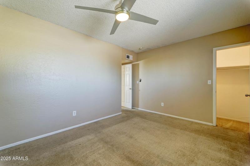 4615 N 39th Ave #8-17